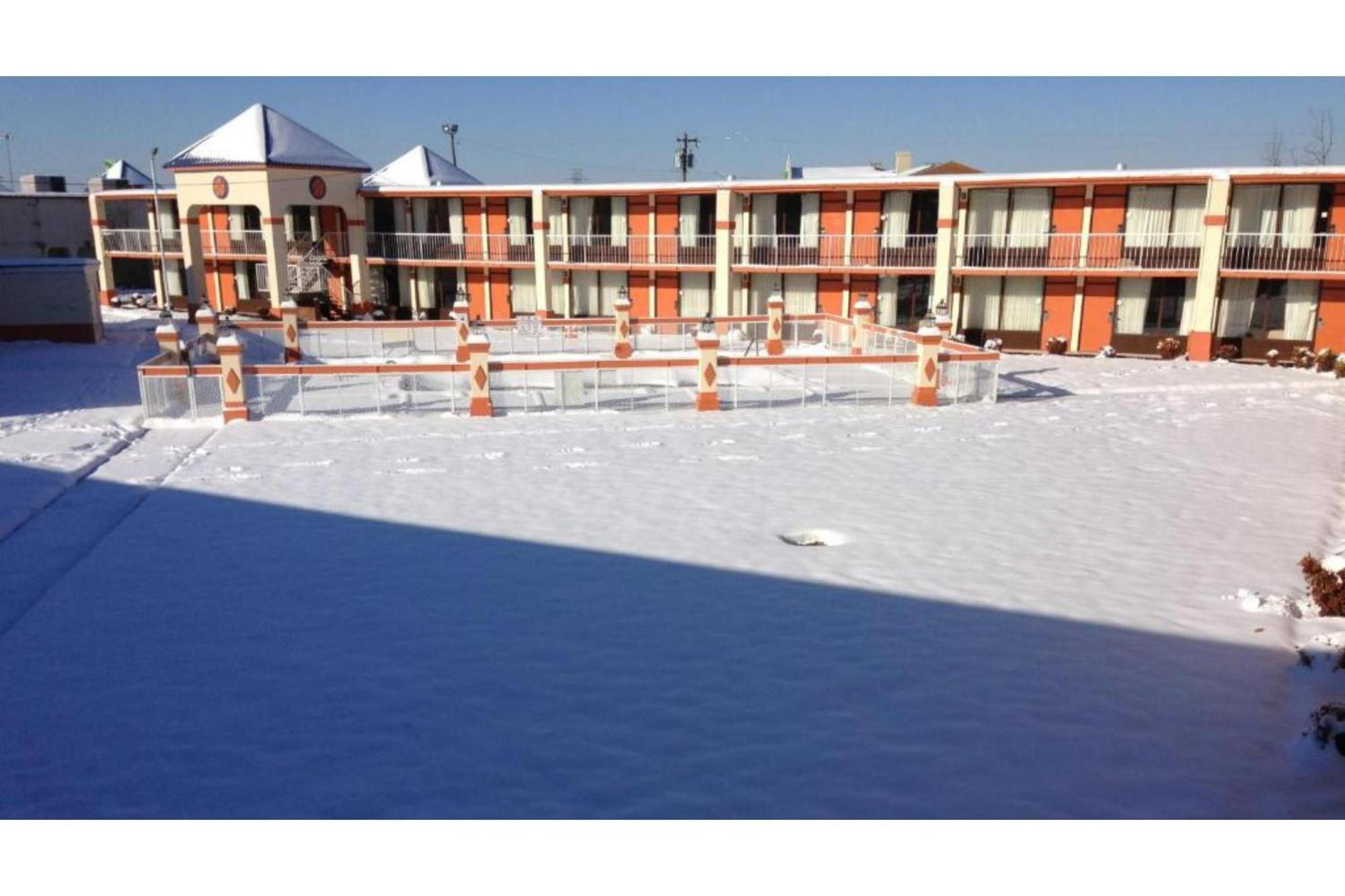 Oyo Hotel Greensboro East I 40 Экстерьер фото