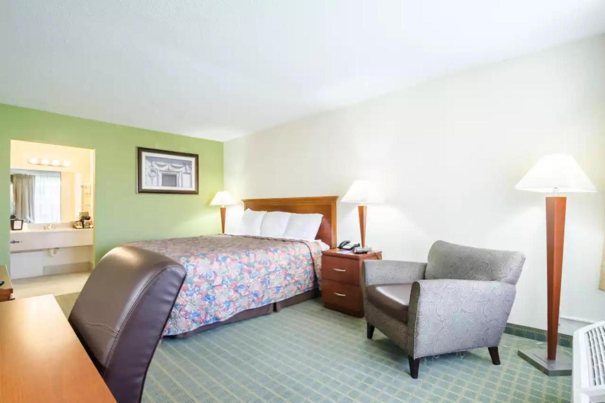 Oyo Hotel Greensboro East I 40 Экстерьер фото