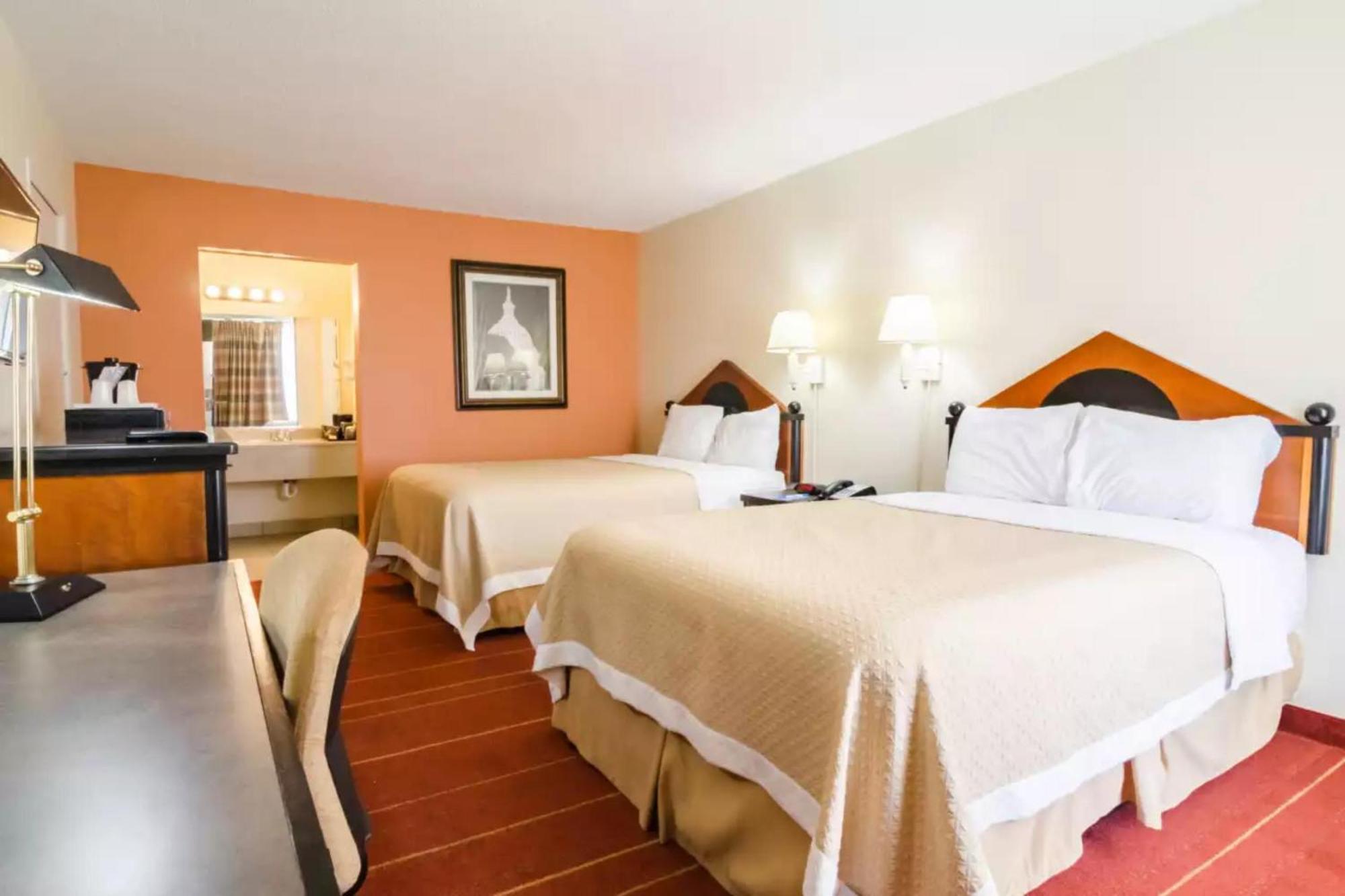 Oyo Hotel Greensboro East I 40 Экстерьер фото
