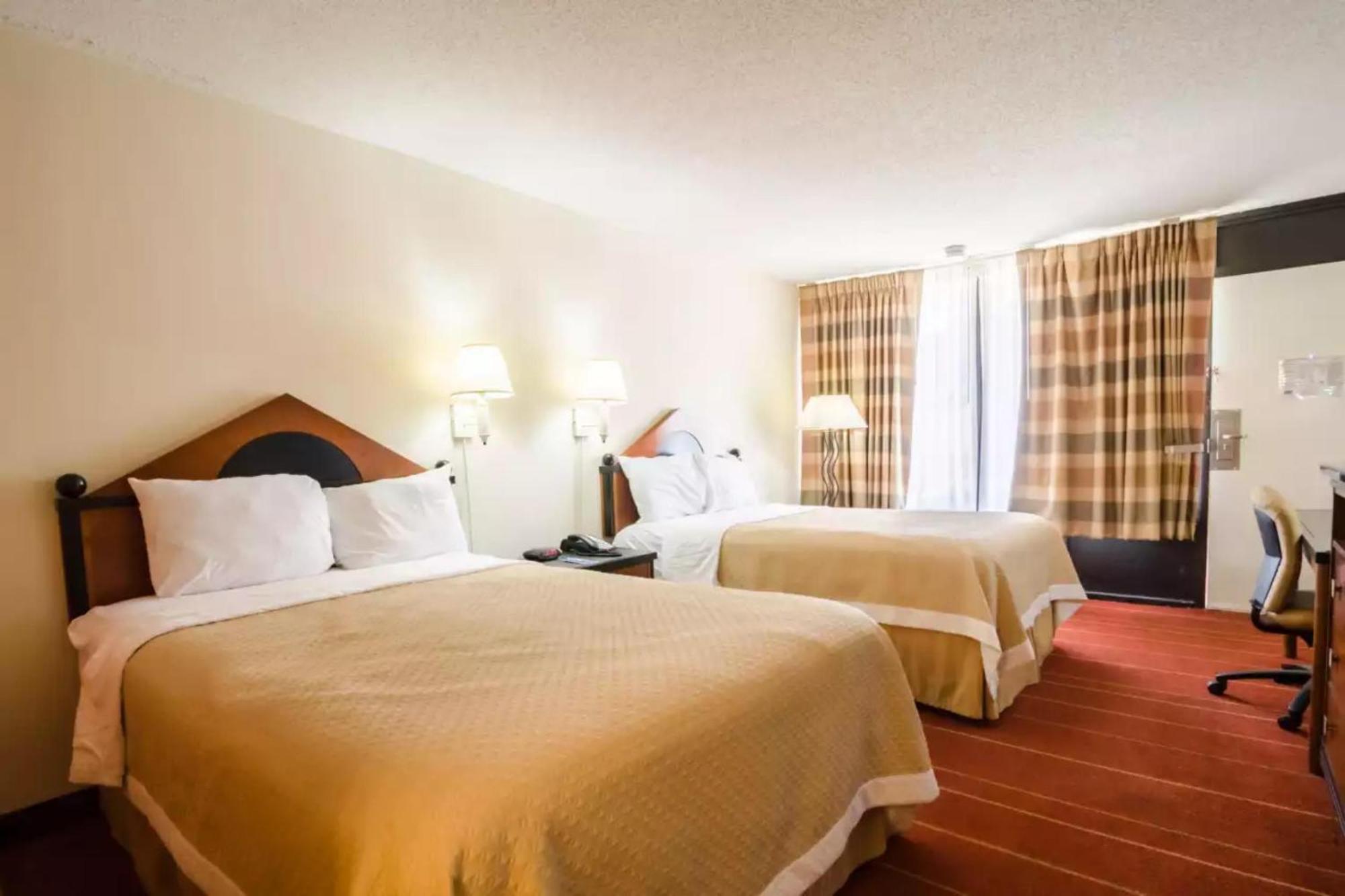 Oyo Hotel Greensboro East I 40 Экстерьер фото