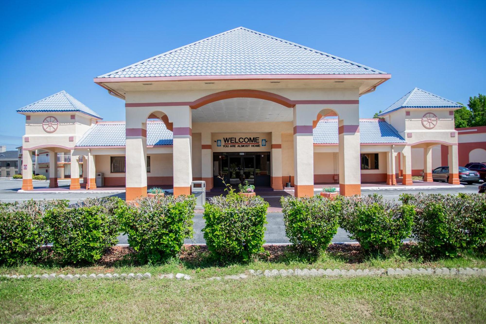 Oyo Hotel Greensboro East I 40 Экстерьер фото