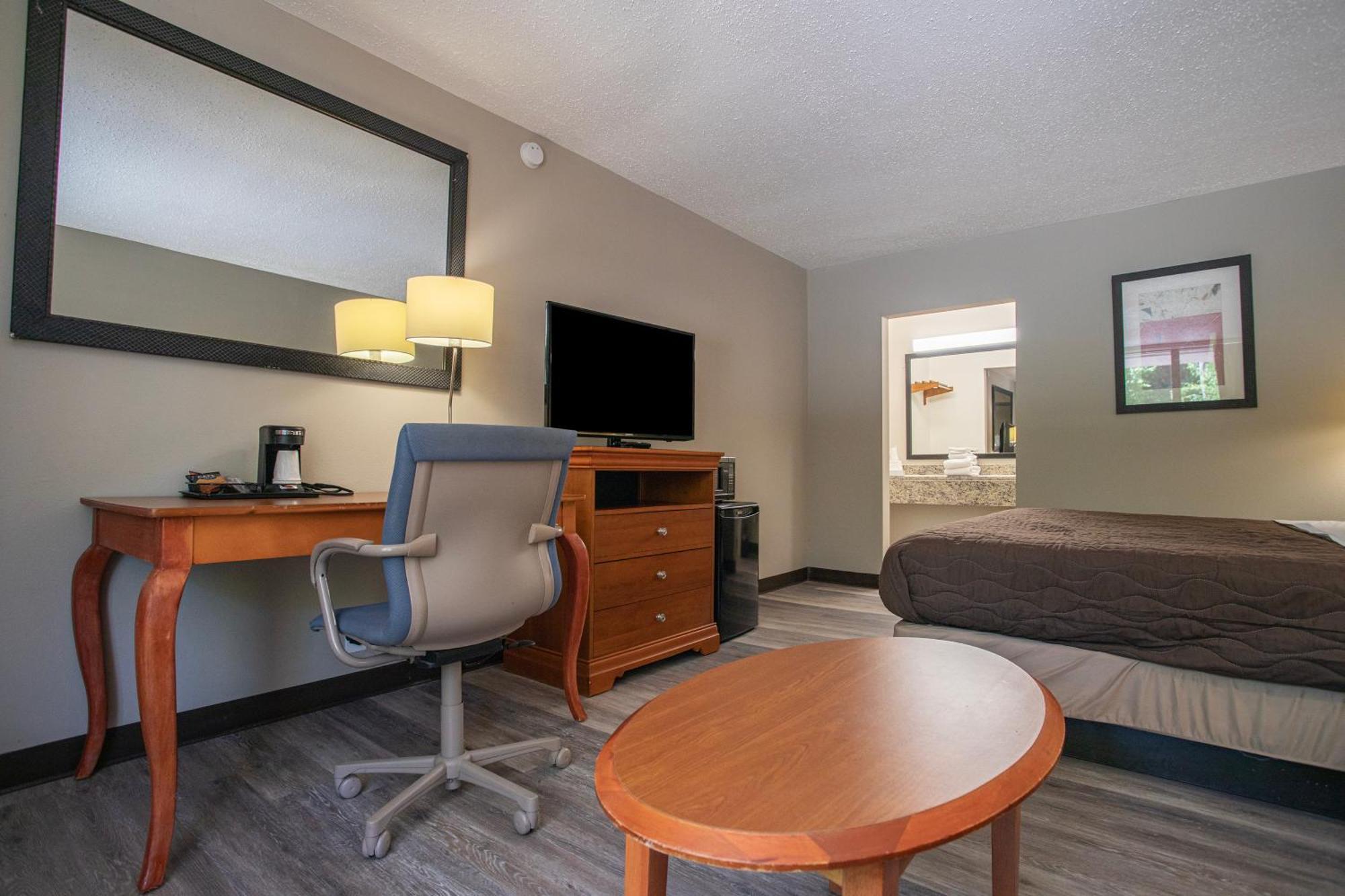 Oyo Hotel Greensboro East I 40 Экстерьер фото