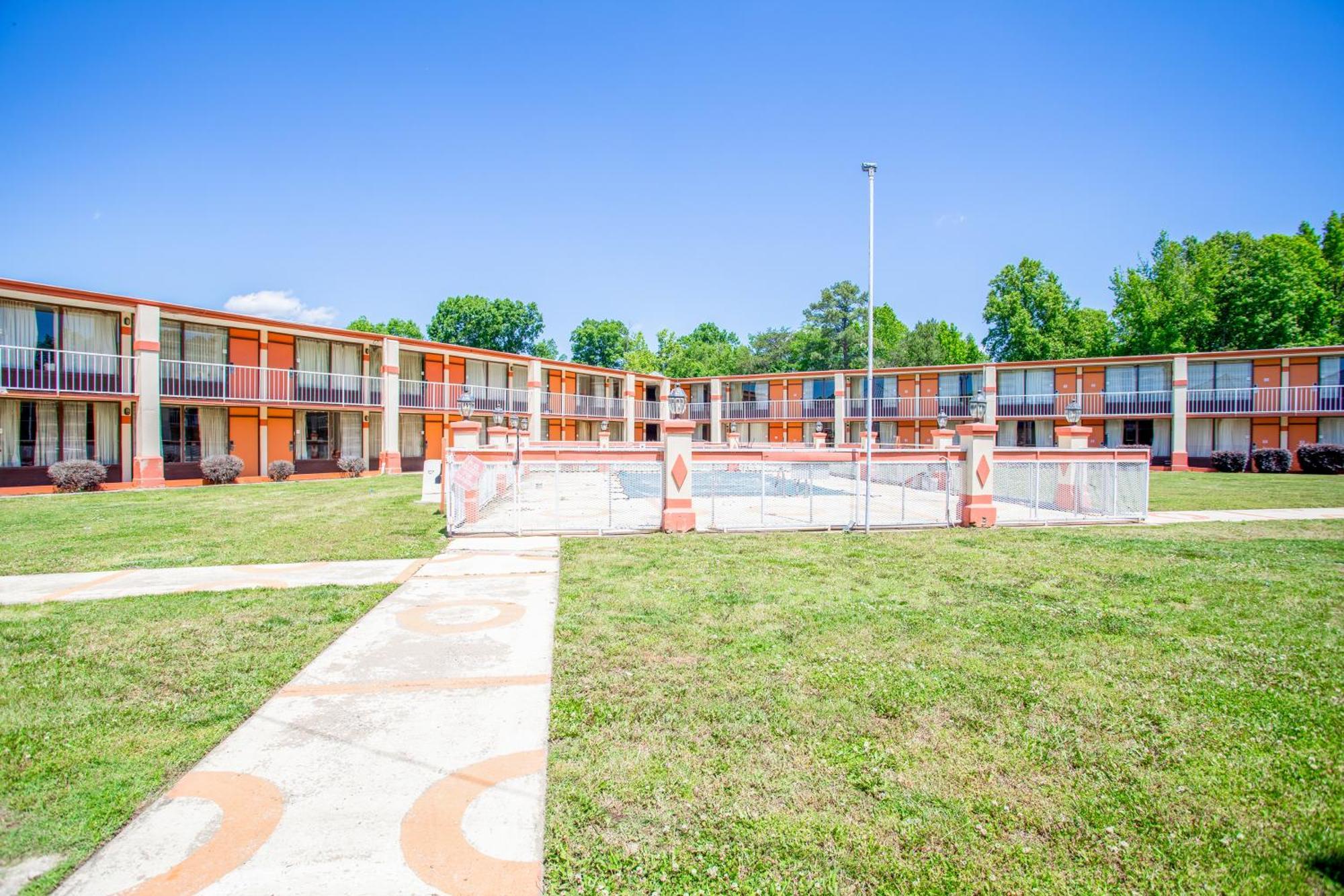 Oyo Hotel Greensboro East I 40 Экстерьер фото