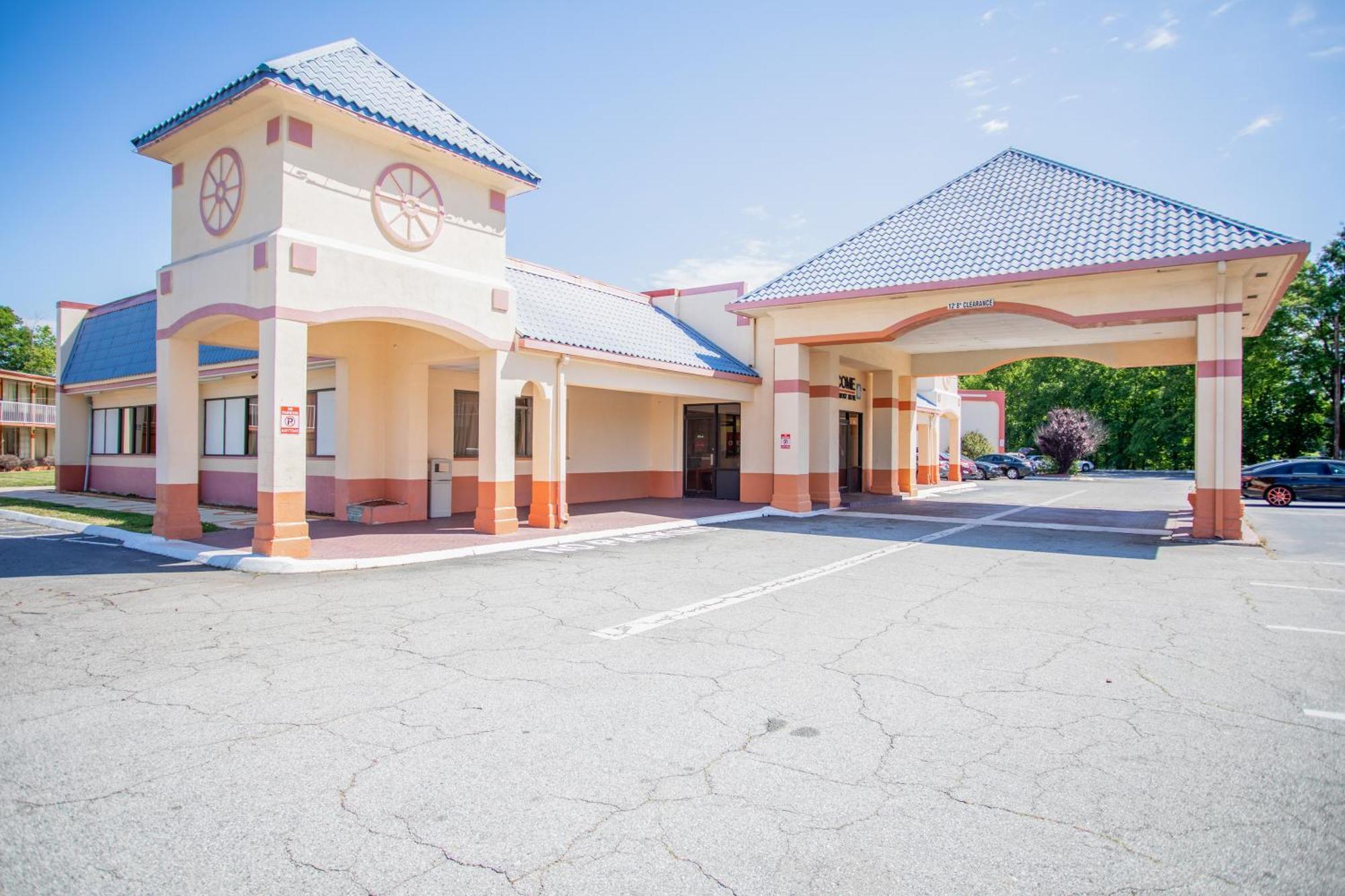 Oyo Hotel Greensboro East I 40 Экстерьер фото
