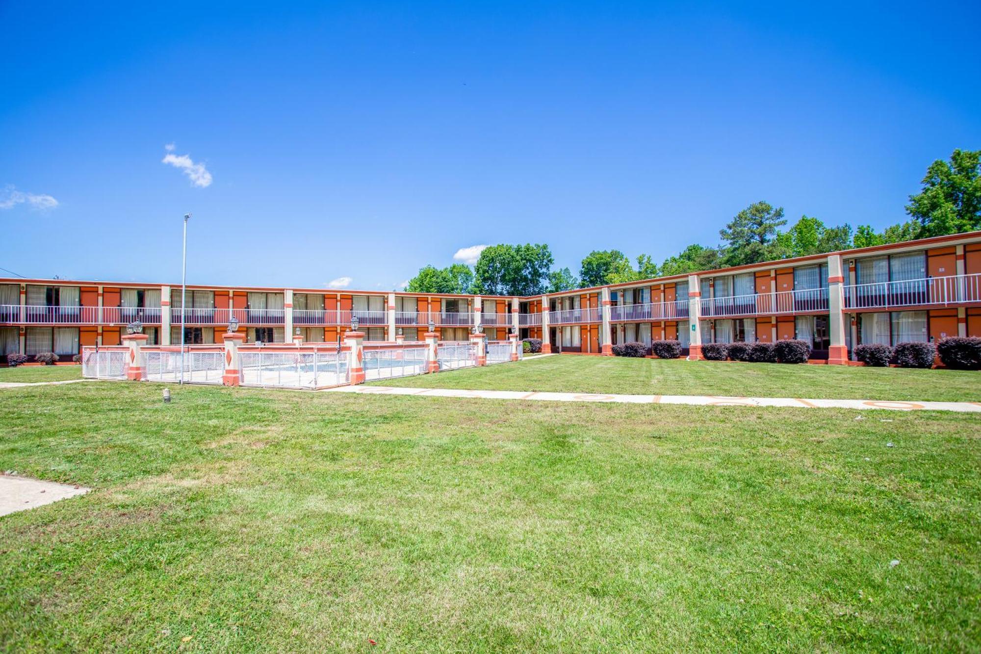 Oyo Hotel Greensboro East I 40 Экстерьер фото