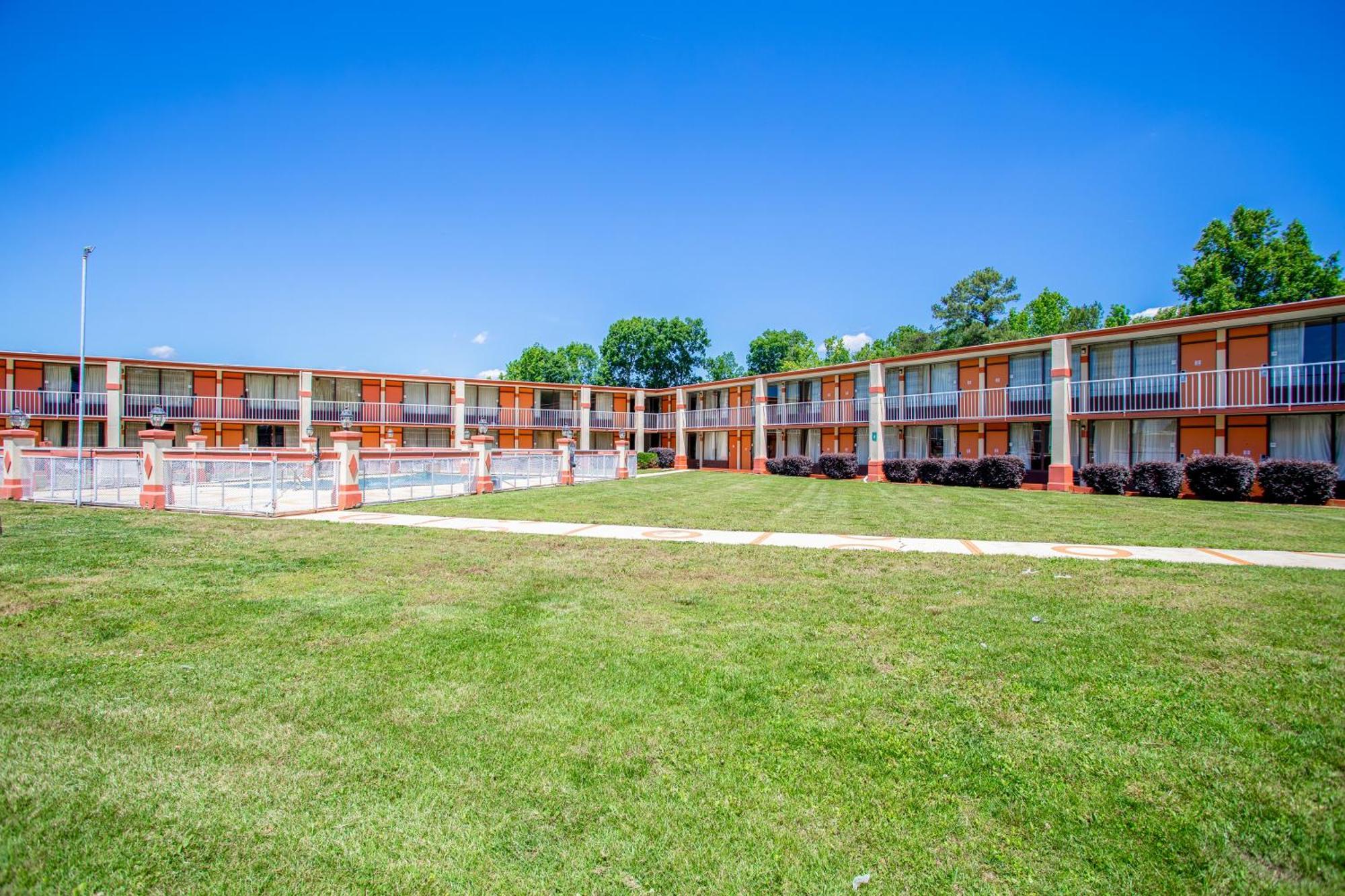 Oyo Hotel Greensboro East I 40 Экстерьер фото